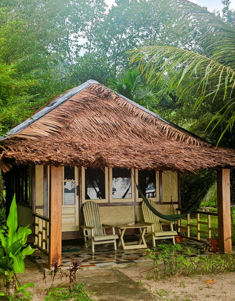 Beachfront wooden bungalow at Ricky Beach House in Sungai Pinang