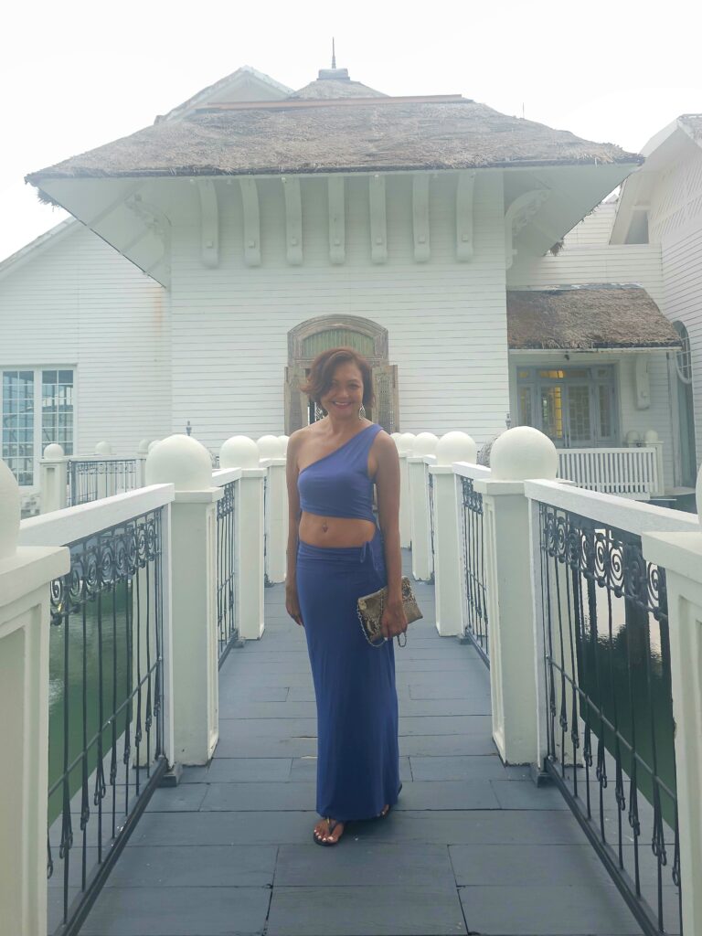 Malaysian travel writer Shannim at Kayuputi, The St. Regis Langkawi